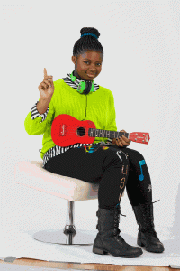 moving pic of girl with ukulele going from happy to despair